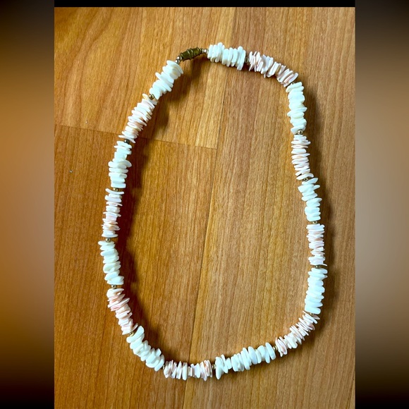 Jewelry | Rose Pink And White Puka Shell Beaded With Gold Beads Choker ...